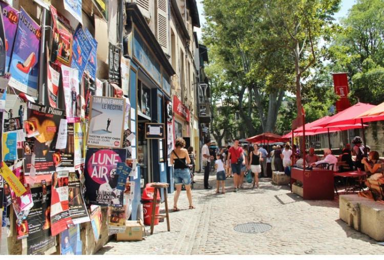 Joli Appartement Intra-Muros Avignone Esterno foto