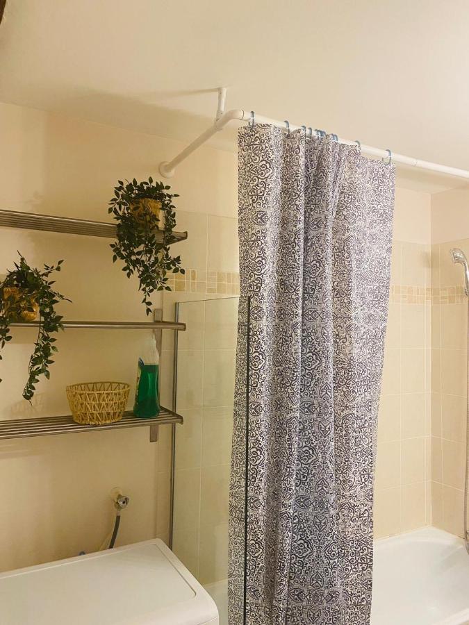 Joli Appartement Intra-Muros Avignone Esterno foto