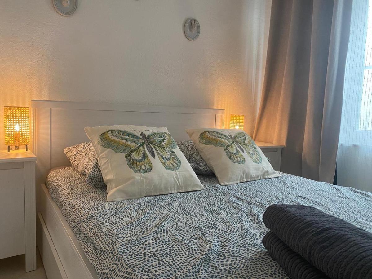 Joli Appartement Intra-Muros Avignone Esterno foto
